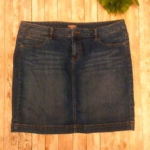 J. Jill women's denim skirt w/Zipper size 14 (J2)